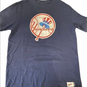 Vintage NIKE MLB New York Yankees T-shirt Medium
